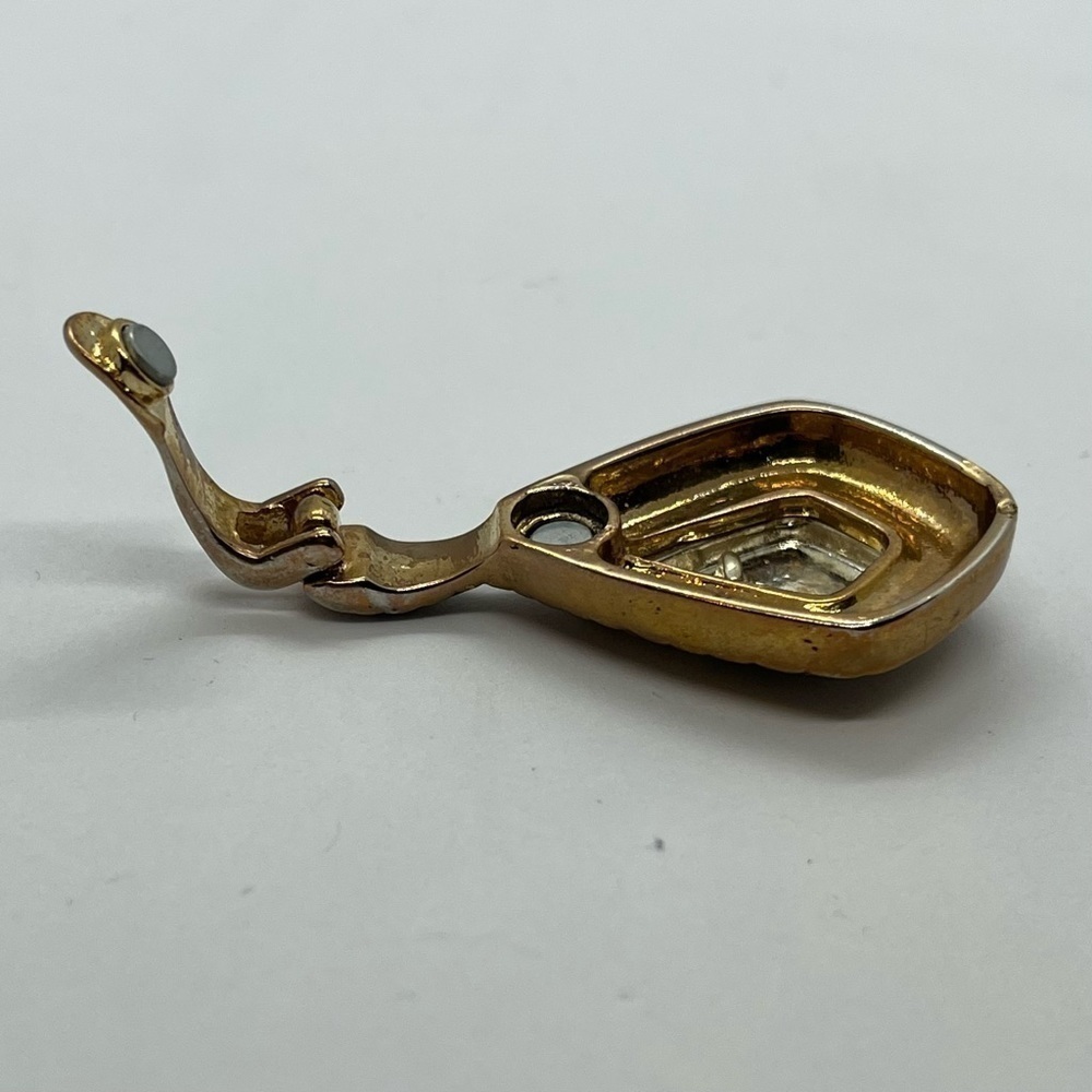 𝅺PREMIER Designs Salisbury Croc Magnetic Close Pendant Two Tone Patina - Picture 6 of 6